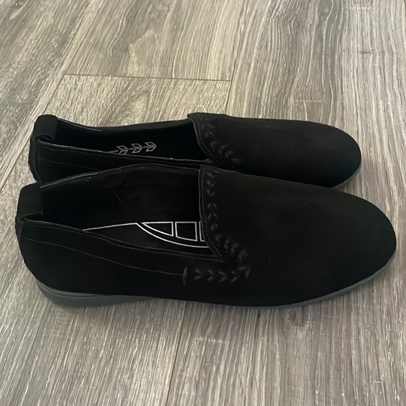 Women’s Minnetonka Flats Size 9.5 - Picture 3 of 8